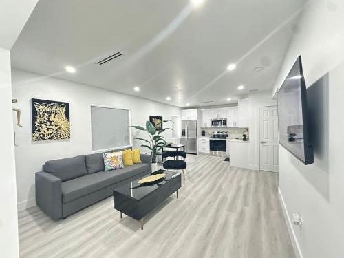 Allapattah Apartment | Stay Where Miami Comes Alive