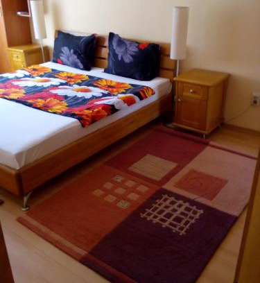 Sofia House | Stay with Me bed and breakfast, parking, pets welcom