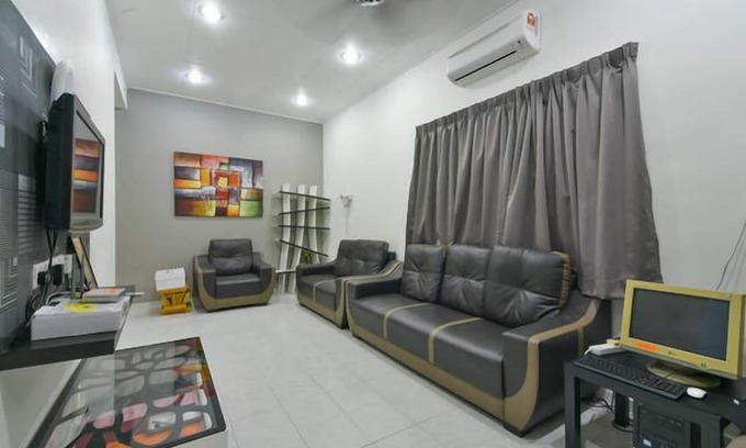 Taman Gadong Perdana House | Stay99 House - 3 Bedrooms