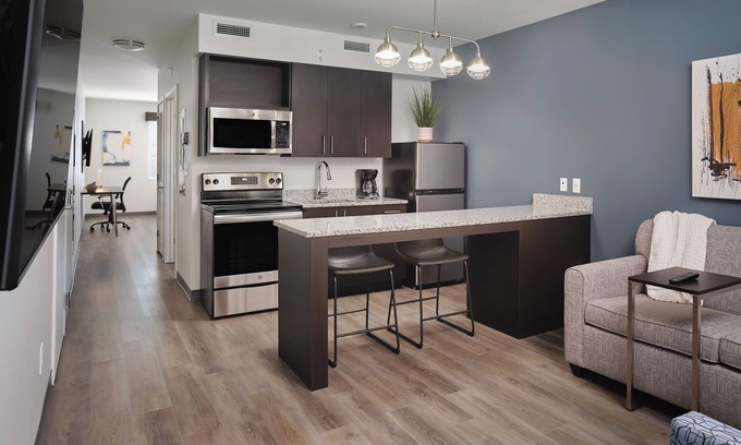 Greenville - Spartanburg Apartment | stayAPT Suites Greenville-Haywood Mall