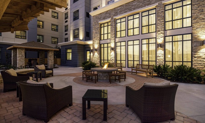 Irvine Business Complex Hotel | Staybridge Suites Irvine-John Wayne Airport by IHG