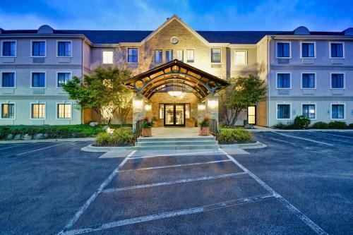 Madison Hotel | Staybridge Suites Madison - East by IHG