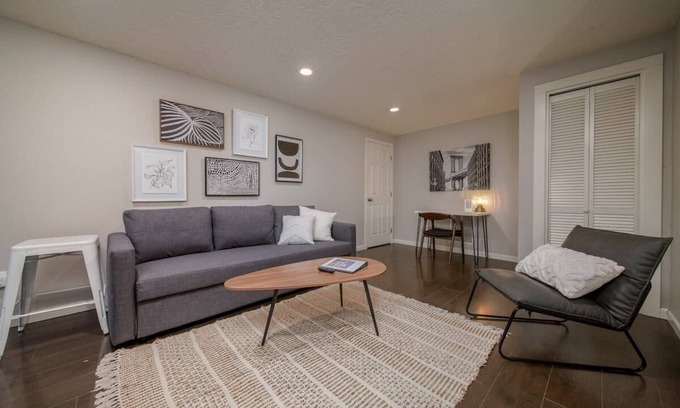 Piedmont Apartment | #StayInMyDistrict Piedmont Near Parks and Shopping