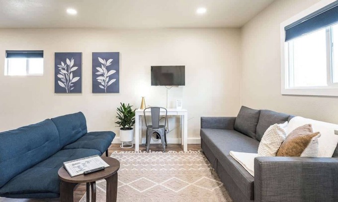 Hillcrest Apartment | #StayinMyDistrict Private Studio Close to Downtown