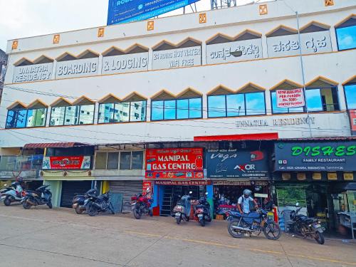 Manipal Hotel | STAYMAKER Unnatha Residency