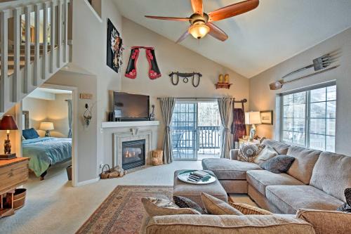Steamboat Springs Apartment | Steamboat Springs Condo with Hot Tub and Ski Bus!