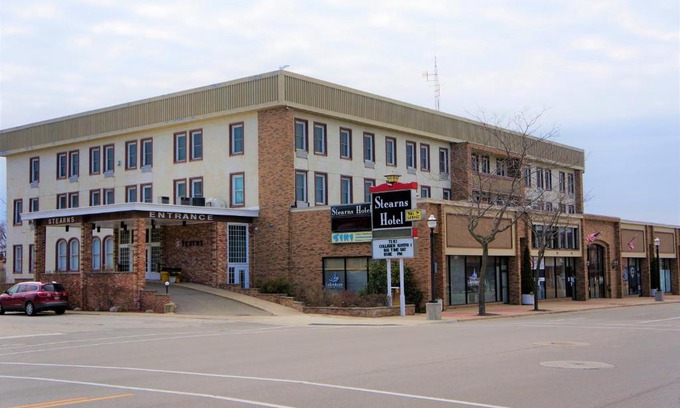 Ludington Hotel | Stearns Hotel