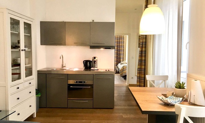 Altstadt Apartment | Stein Boardinghouse Downtown 35sqm Apartment