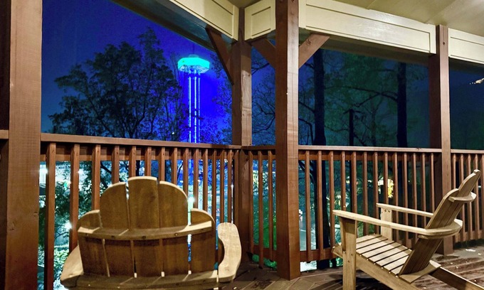 Gatlinburg Cabin | Steps From Downtown/SpaceNeedle and Mountain Views