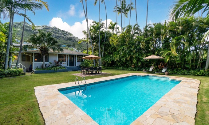 Lanikai House | Steps to beach, tropical garden and private pool