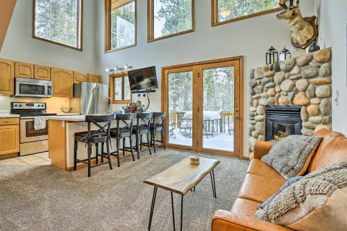 Grand Lake Apartment | Steps to Grand Lake The Innlet Condo!