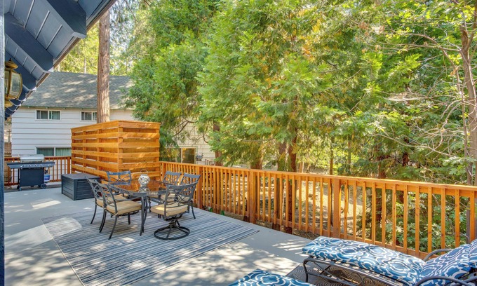 Cedar Glen Cabin | Steps to Lake Arrowhead: Cabin w/BBQ!