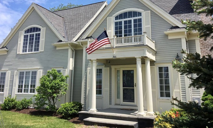 Barnstable House | Steps to Millway Beach-Water views-Large Family Friendly Home, Pets OK, A/C, Wifi