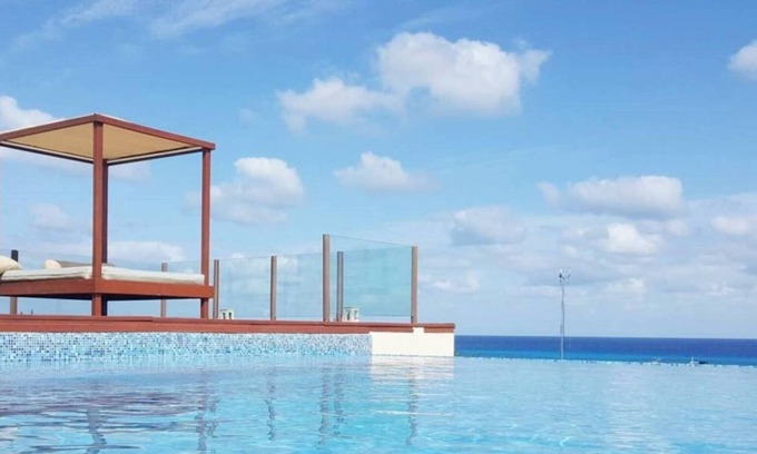 Chilpancingo de los Bravo Apartment | Steps to the beach and 5th Ave. Fast WIFInUnit 203