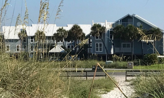 Pensacola Beach Condo | Steps to the beach, the gulf and the sound:0)