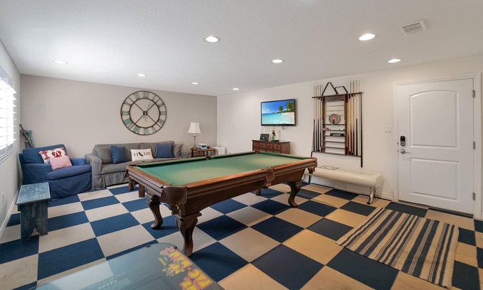 Oxnard Shores House | Steps to the Ocean + Mountain Views - Cruise!