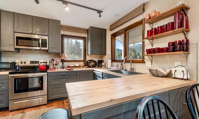 Windcliff Estates House | Stevenson Home