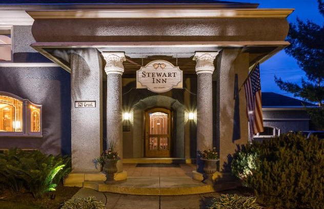 Wausau Hotel | Stewart Inn