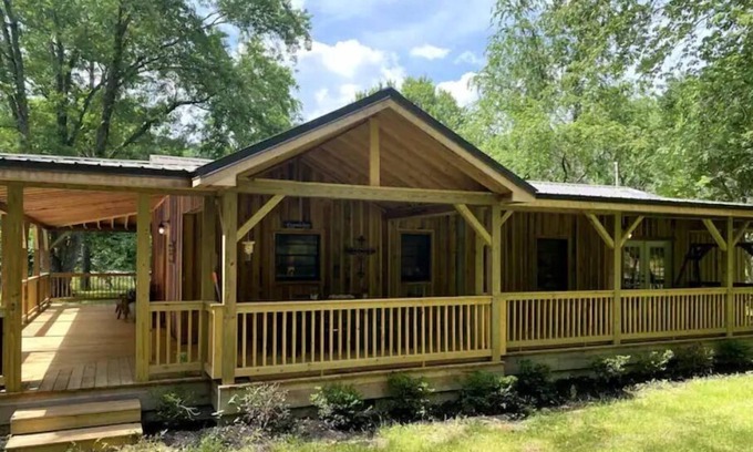 Franklin House | Still Heart Hollow Farm: A Leipers Fork Gem