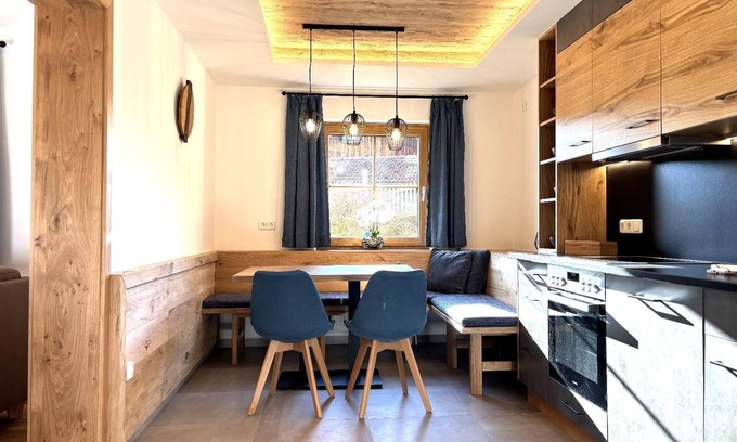 Barnzell Apartment | Stilvoll eingerichtete Ferienwohnung mit eigener Südterrasse