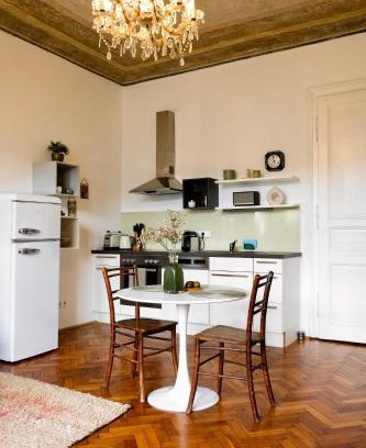 Lend Apartment | Stilvolles Apartment in zentraler Lage mit Parkplatz