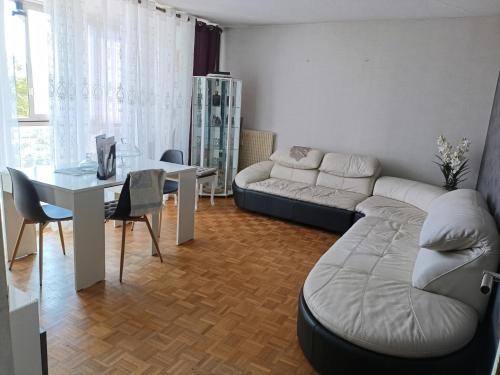 Les Chalais Apartment | Stockholm