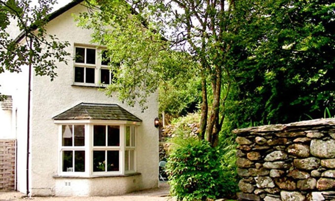 Grasmere Cottage | STONE BECK, pet friendly, with a garden in Grasmere