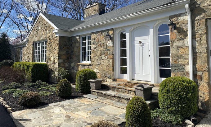Middleburg Cottage | Stone Cottage, Comfort, Peace and Nature