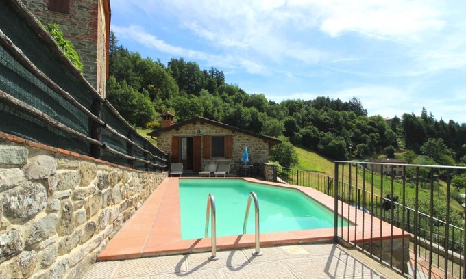 Papiano di Stia Villa | Stone country house in a panoramic position overlooking the Casentino Valley, 2 bedrooms, 2 bathroom