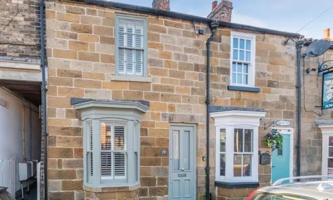 Guisborough House | Stoney Nook Cottage