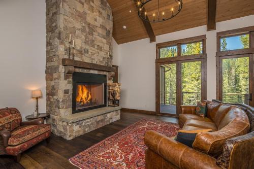 Spanish Peaks House | Stony Creek Chalet