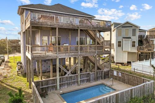 Waves House | Storm's End