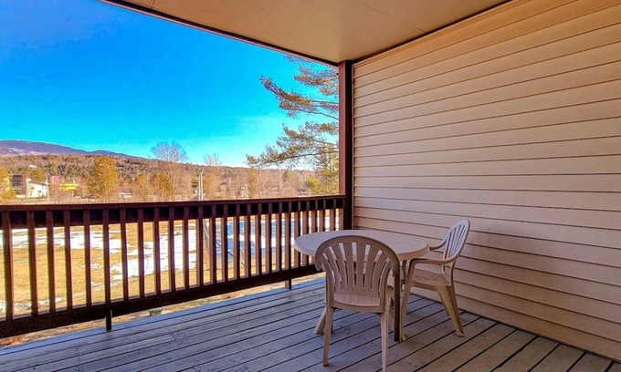 Stowe Area Condo | Stowe Studio – Winter Adventure Base