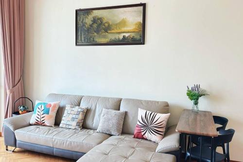 Seri Tanjung Pinang Apartment | Straits Quay Highest Floor PoolView Suite