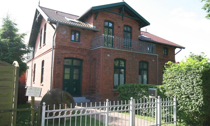 Ostseebad Wustrow Apartment | Strandnah im Käpitän's Viertel
