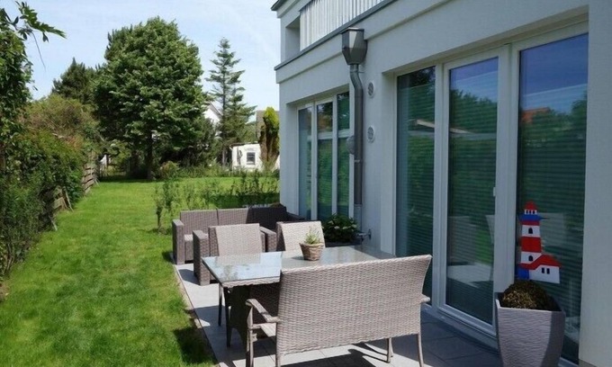 Wangerooge Apartment | Strandperle - Idyllic location with terrace and garden