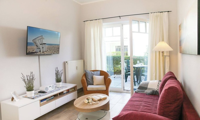 Kuhlungsborn Ost Apartment | Strandstr.32WE 3: modern, high-quality furnished 2-room apartment close to the beach