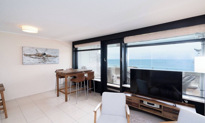 Sierksdorf Apartment | Strandweh Sierksdorf - 1st row by the sea