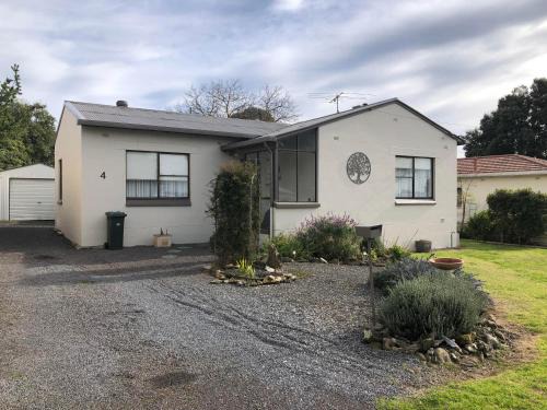 Mount Gambier House | Strangways Villa