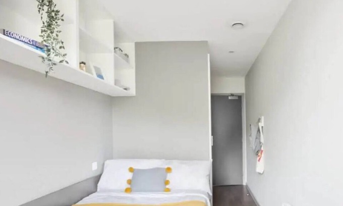 Coventry House | Student Only - Affordable room close to City Center