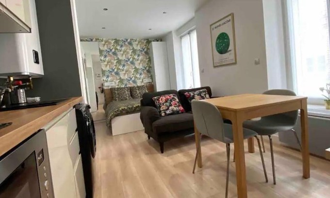 Mont d'Arene Apartment | Studio 25m2 avec parking privé - Lycée Roosevelt - Arena - Gare