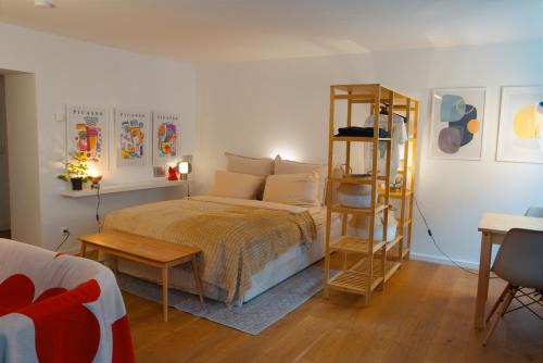 Mitte Apartment | Studio 27