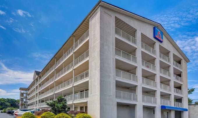 Chamblee Hotel | Studio 6-Atlanta, GA - Chamblee