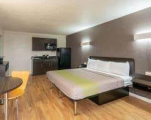 Fort Worth Hotel | Studio 6-Fort Worth, TX - West Medical Center