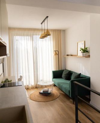 Otopeni Apartment | Studio 8 I One Bedroom Apartment I Airport I Therme