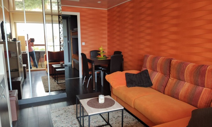 Saint-Pierre-la-Mer Apartment | Studio about 200 m from the beach