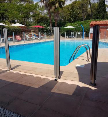 Mouans-Sartoux Apartment | Studio Albatros en RDJ avec Terrasse, Parking privé, Piscine, proche Golf St Donat