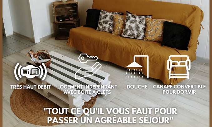 Saint-Meard-de-Gurcon Apartment | Studio Apartment 'De Plain-pied Avec Jardin' with Private Terrace and Wi-Fi