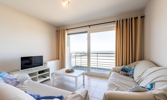 Blankenberge Apartment | Studio Apartment with Sea Views in Gadeynehelling