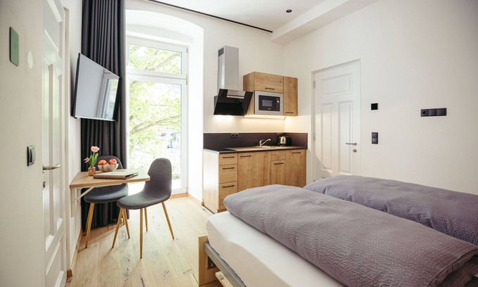 Lagundo Apartment | Studio Apartment 'Freienfeldhof Gala' with Mountain View, Shared Garden and Wi-Fi